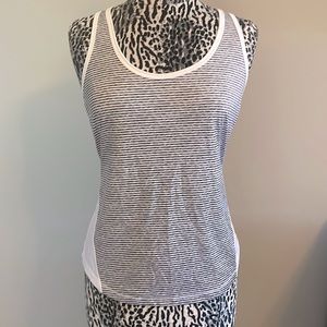Old Navy Semi Fitted Active Tank
